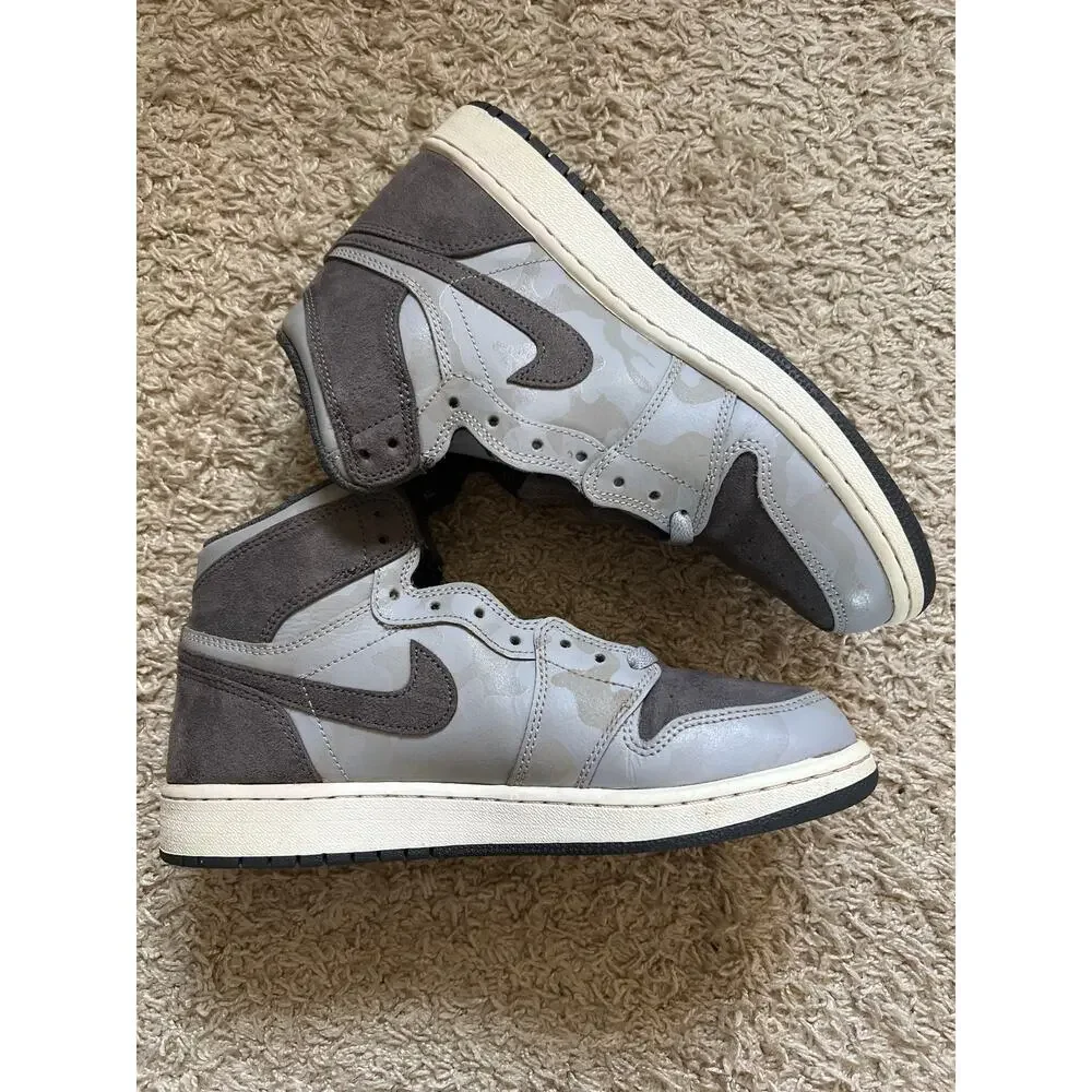 Nike Air Jordan 1 Retro High Premium Grey Camo Size 7 Youth - Authentic